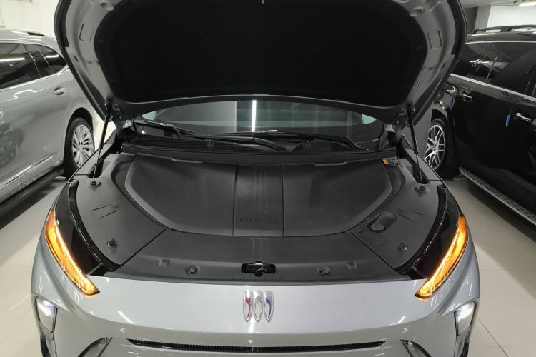 Used Buick E5 2024 Pioneer Pro Edition Engine Bay