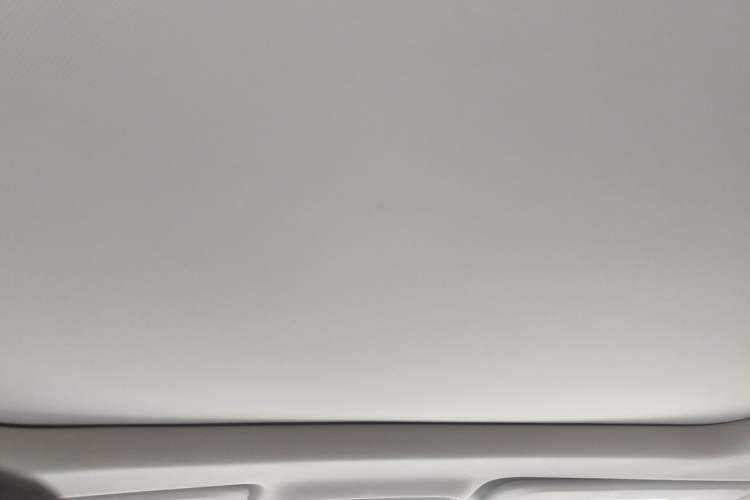 Used Buick E5 2024 Premium Standard-Range Audiovisual Edition Headliner