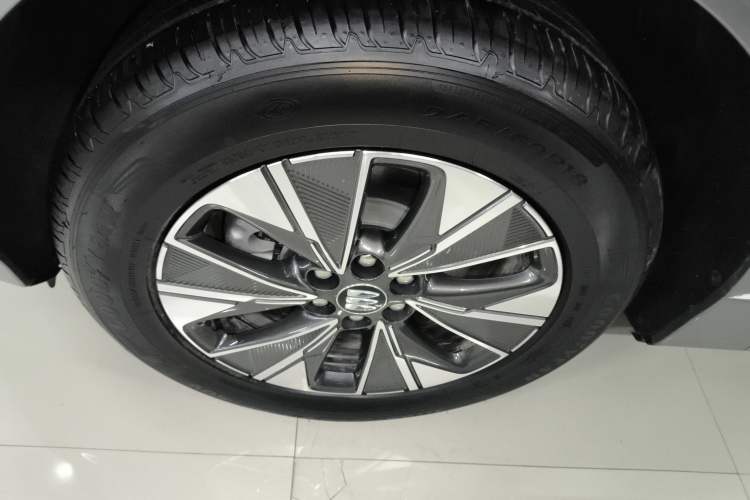 Used Buick E5 2024 Pioneer Pro Edition Left Front Wheel Hub