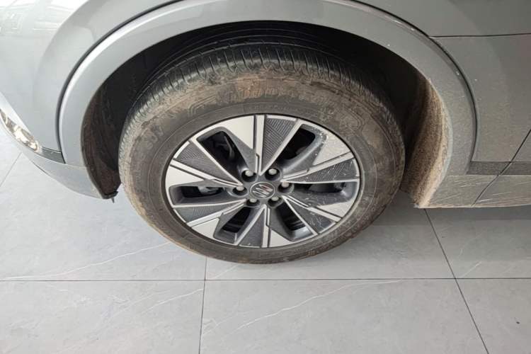 Used Buick E5 2024 Pioneer Pro Edition Left Front Wheel Hub