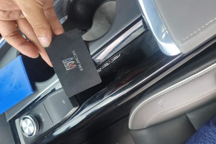 Used Buick E5 2024 Premium Standard-Range Audiovisual Edition Vehicle Key