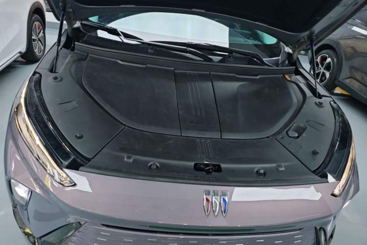 Used Buick E5 2024 Premium Standard-Range Audiovisual Edition Engine Bay