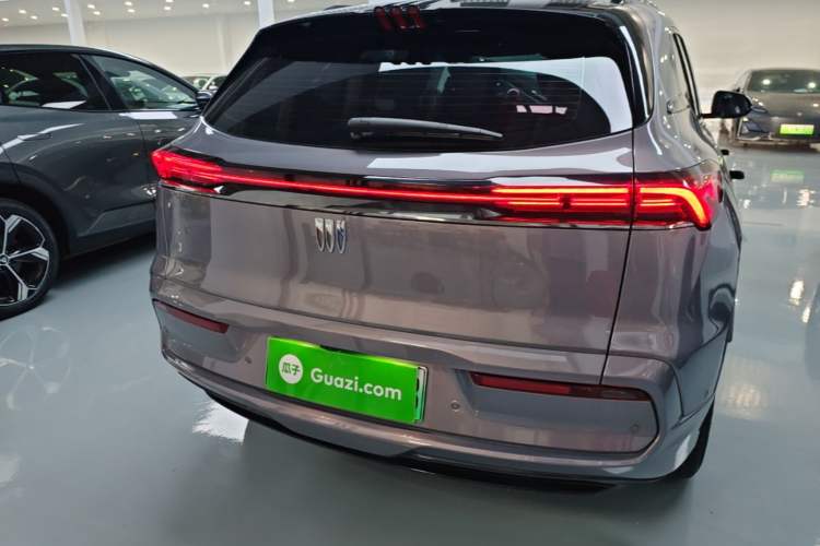 Used Buick E5 2024 Premium Standard-Range Audiovisual Edition Rear