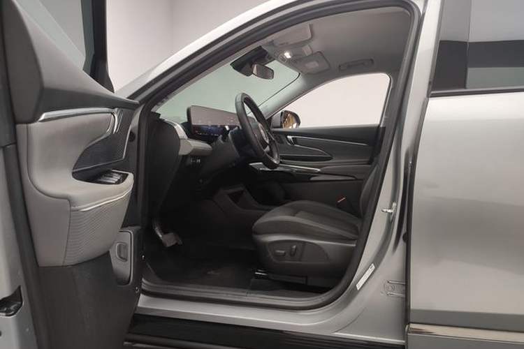Used Buick E5 2024 Pioneer Pro Edition Interior 1