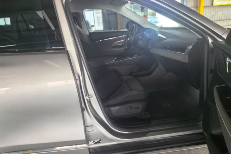 Used Buick E5 2024 Pioneer Pro Edition Right Front Seat