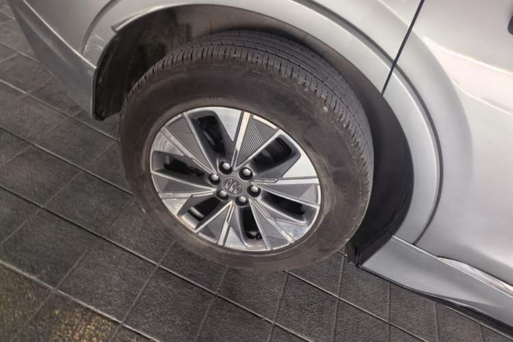 Used Buick E5 2024 Pioneer Pro Edition Right Rear Wheel Hub