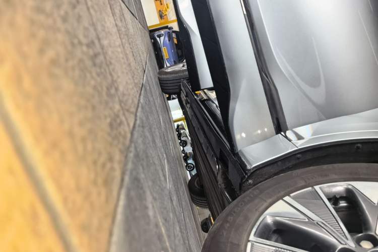 Used Buick E5 2024 Pioneer Pro Edition Right Side Sill