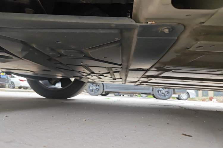 Used Buick E5 2024 Premium Standard-Range Audiovisual Edition Chassis Rear Left