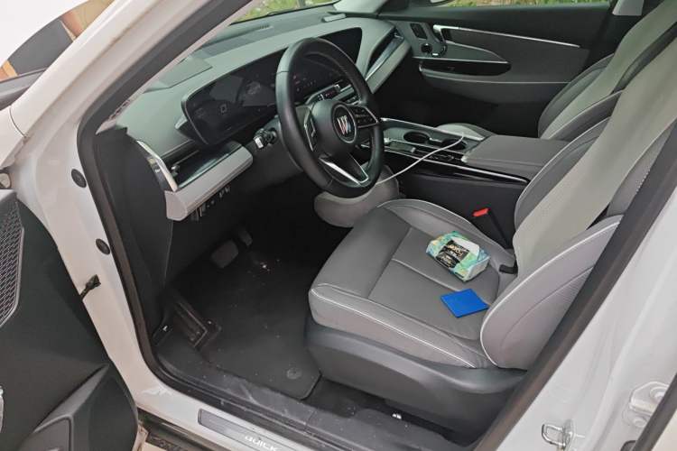 Used Buick E5 2024 Premium Standard-Range Audiovisual Edition Driver Seat