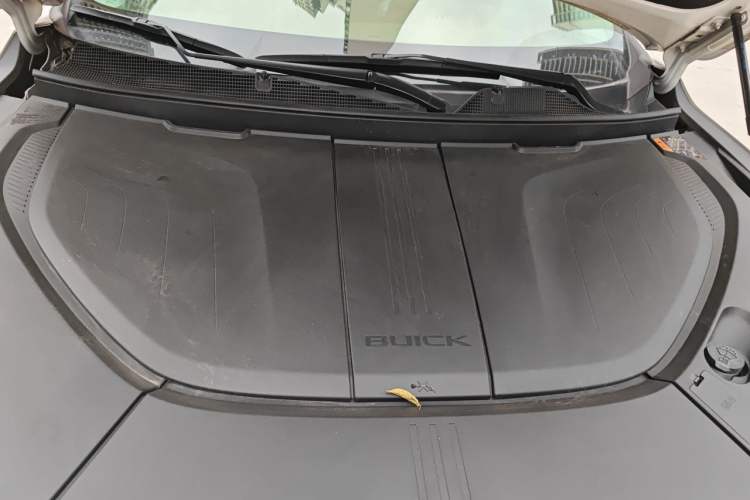 Used Buick E5 2024 Premium Standard-Range Audiovisual Edition Engine Bay