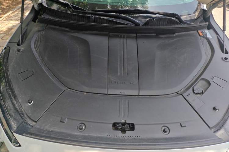 Used Buick E5 2024 Premium Standard-Range Audiovisual Edition Engine Bay