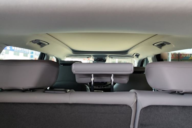 Used Buick E5 2024 Premium Standard-Range Audiovisual Edition Headliner