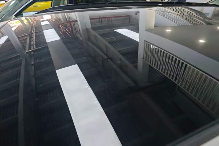 Used Buick E5 2024 Premium Standard-Range Audiovisual Edition Roof