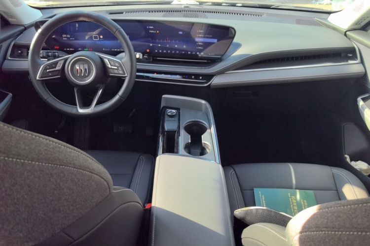 Used Buick E5 2025 Model 515KM First-Adoption Edition Center Console