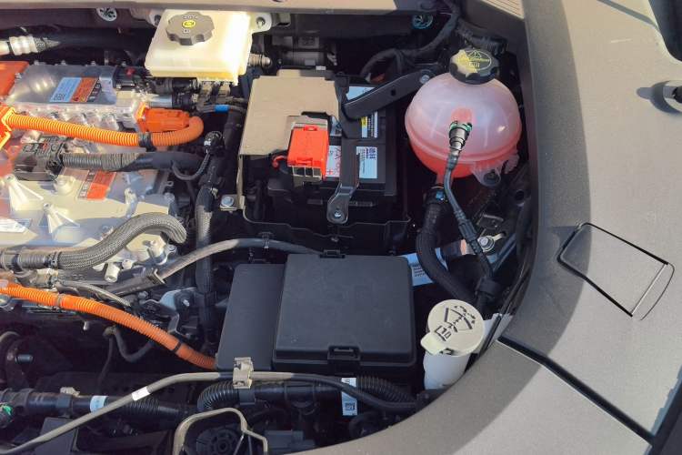 Used Buick E5 2025 Model 515KM First-Adoption Edition Engine Bay Left