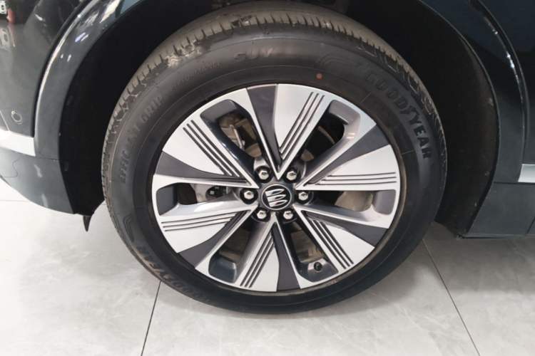 Used Buick E5 2025 Model 620KM Prestige Edition Left Front Wheel Hub