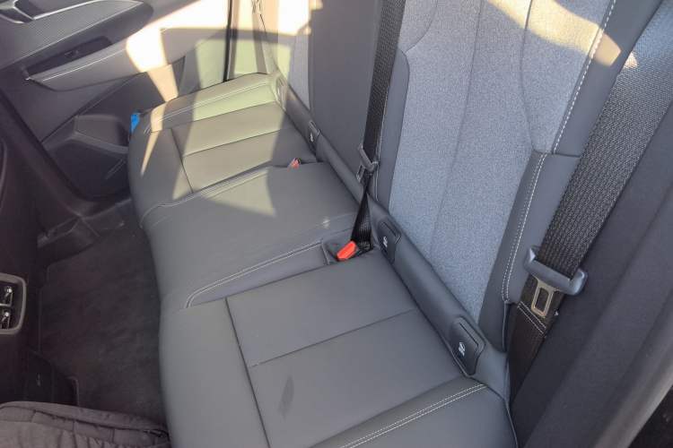 Used Buick E5 2025 Model 515KM First-Adoption Edition Left Rear Seat