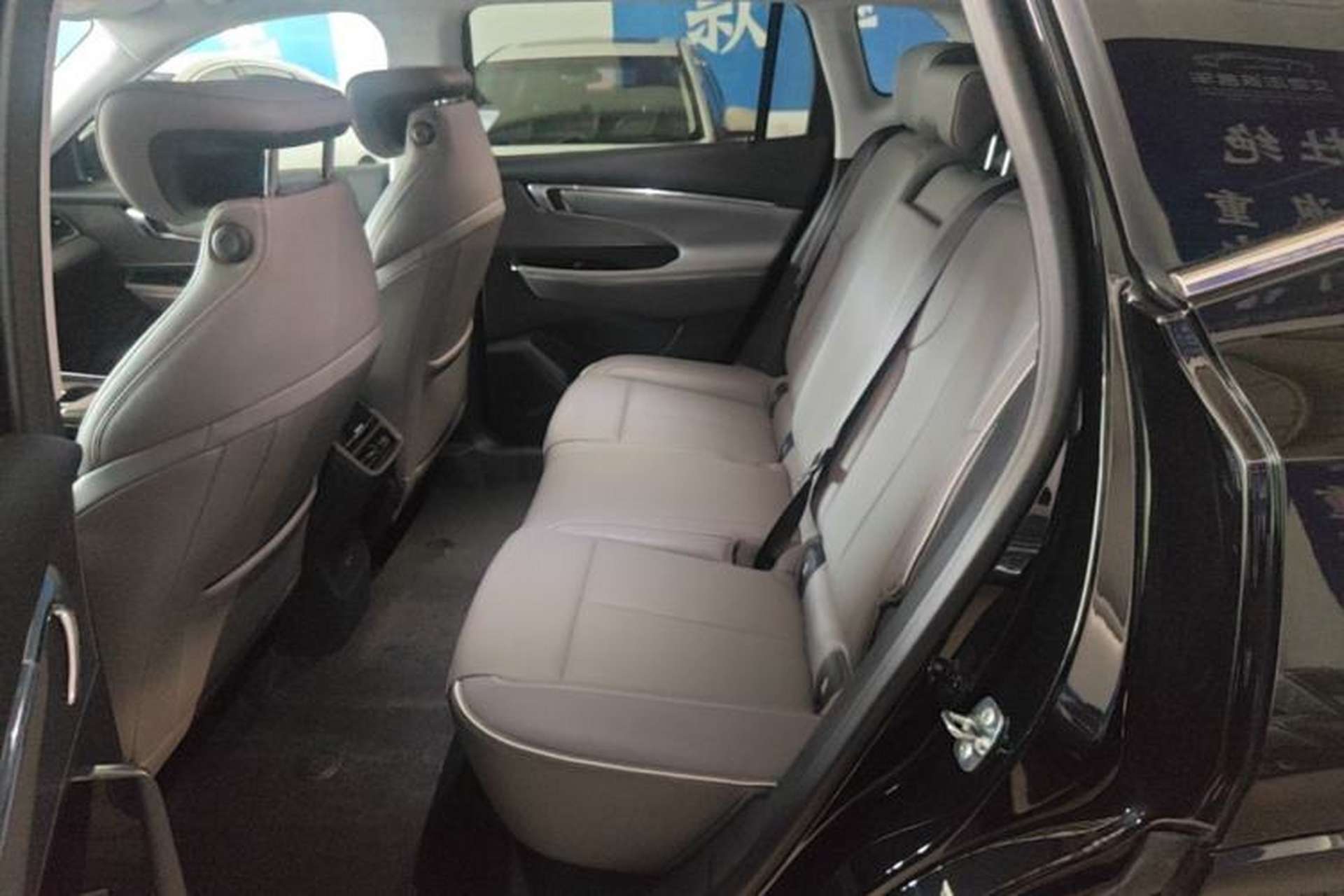 Used Buick E5 2025 Model 620KM Prestige Edition Left Rear Seat