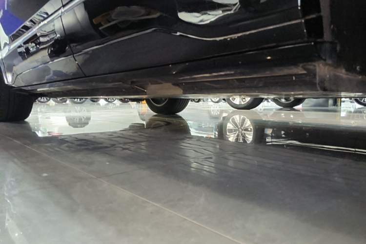 Used Buick E5 2025 Model 620KM Prestige Edition Left Side Sill