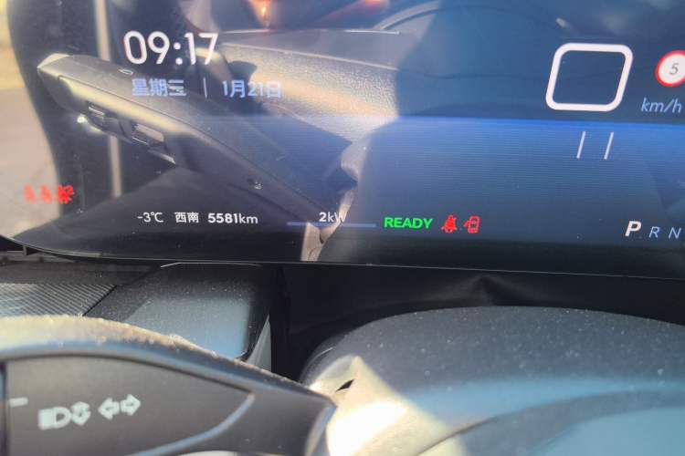 Used Buick E5 2025 Model 515KM First-Adoption Edition Odometer Close Up