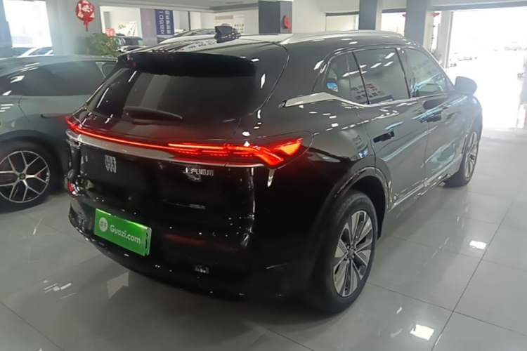 Used Buick E5 2025 Model 620KM Prestige Edition Rear Right 45 Deg