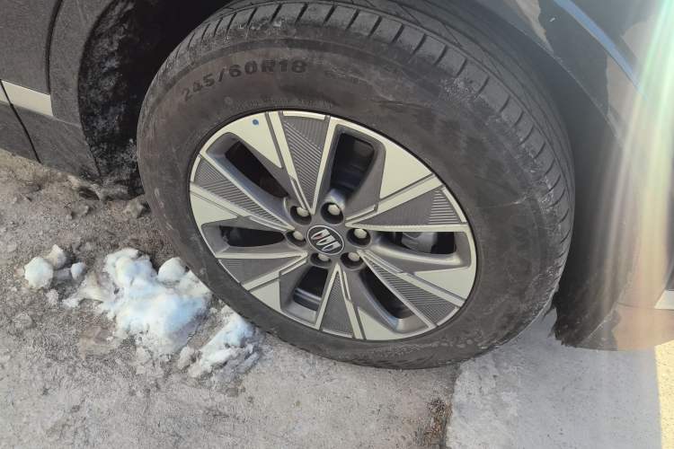 Used Buick E5 2025 Model 515KM First-Adoption Edition Right Front Wheel Hub