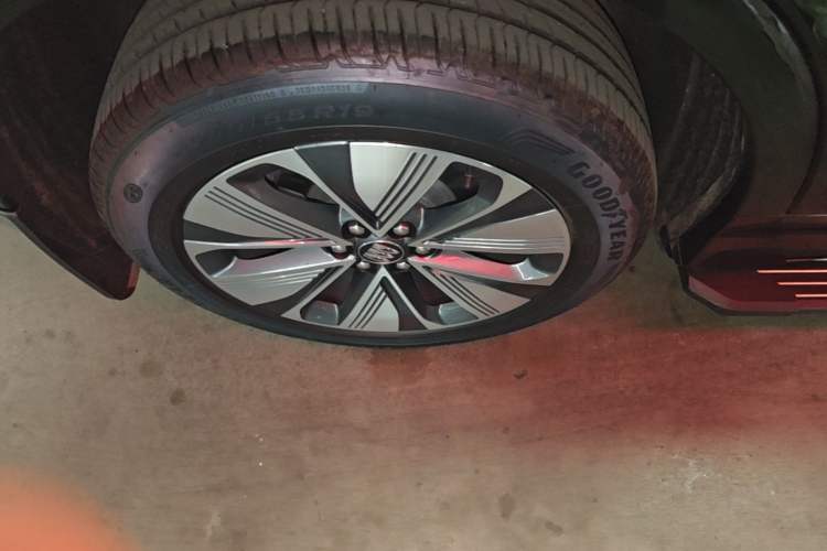 Used Buick E5 2025 Model 545KM Smart Enjoyment Edition Right Rear Wheel Hub