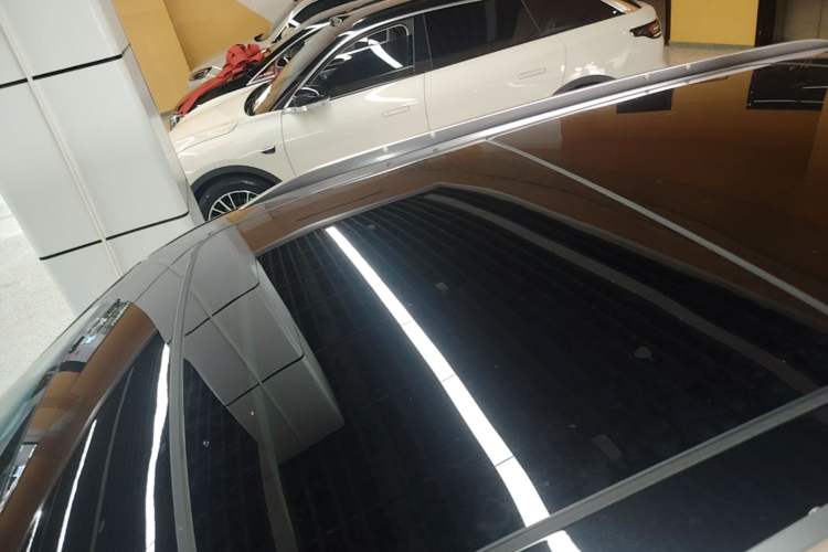 Used Buick E5 2025 Model 620KM Prestige Edition Roof
