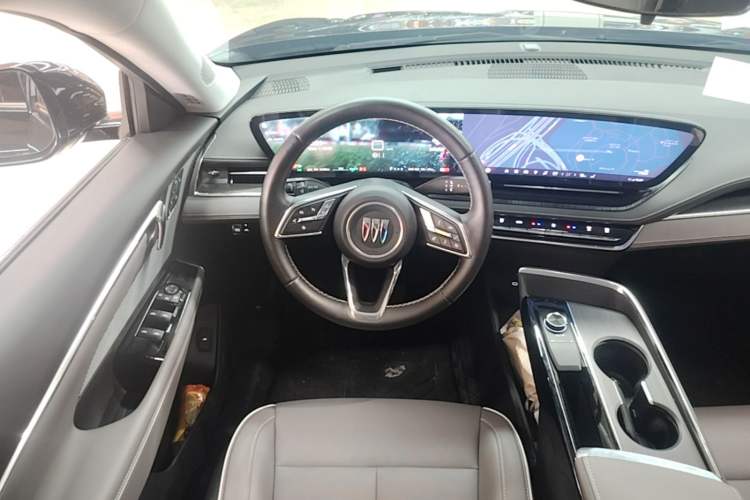 Used Buick E5 2025 Model 620KM Prestige Edition Steering Wheel