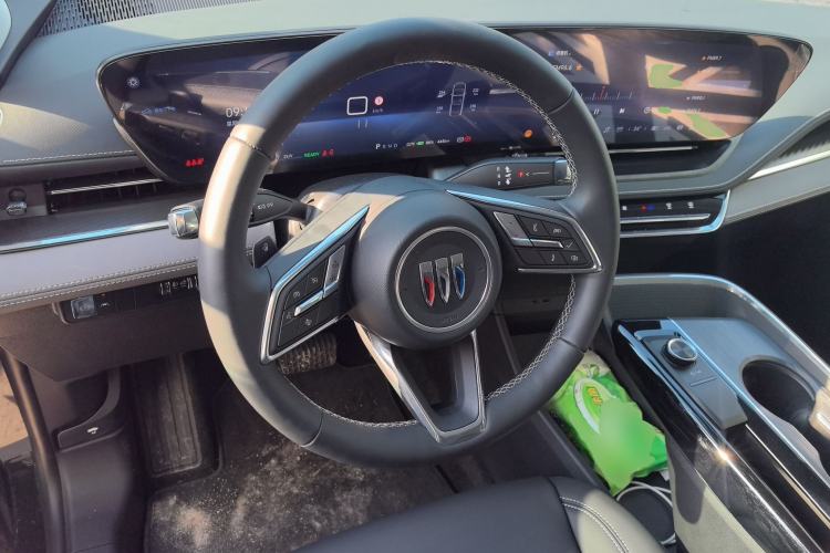 Used Buick E5 2025 Model 515KM First-Adoption Edition Steering Wheel