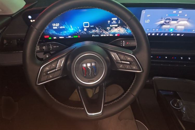 Used Buick E5 2025 Model 545KM Smart Enjoyment Edition Steering Wheel