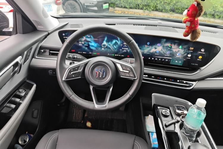 Used Buick E5 2025 Model 515KM First-Adoption Edition Steering Wheel