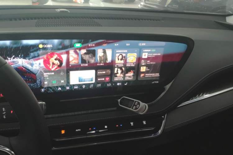 Used Buick E5 2025 Model 545KM Smart Enjoyment Edition Audio And AC Panel