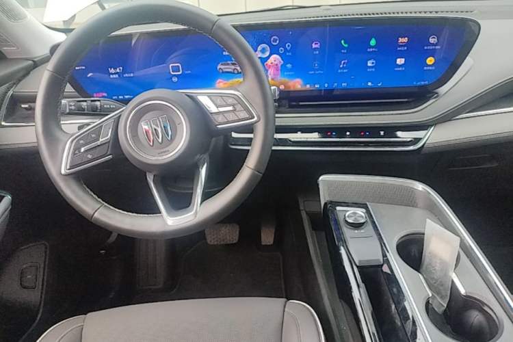 Used Buick E5 2025 Model 620KM Prestige Edition Center Console