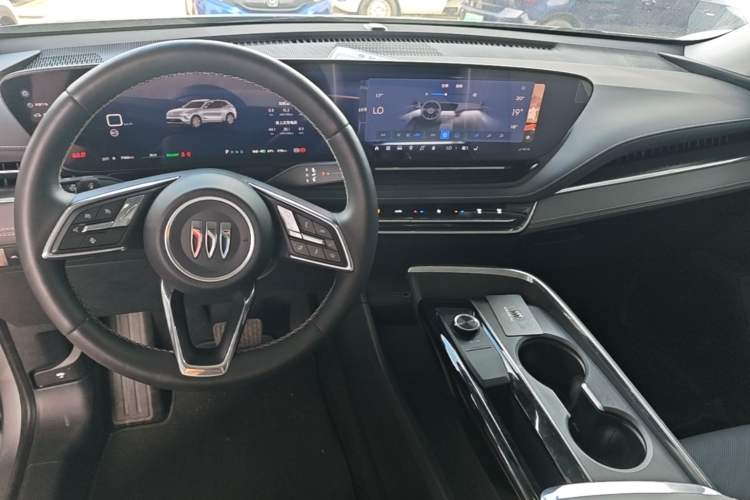 Used Buick E5 2025 Model 620KM Prestige Edition Center Console