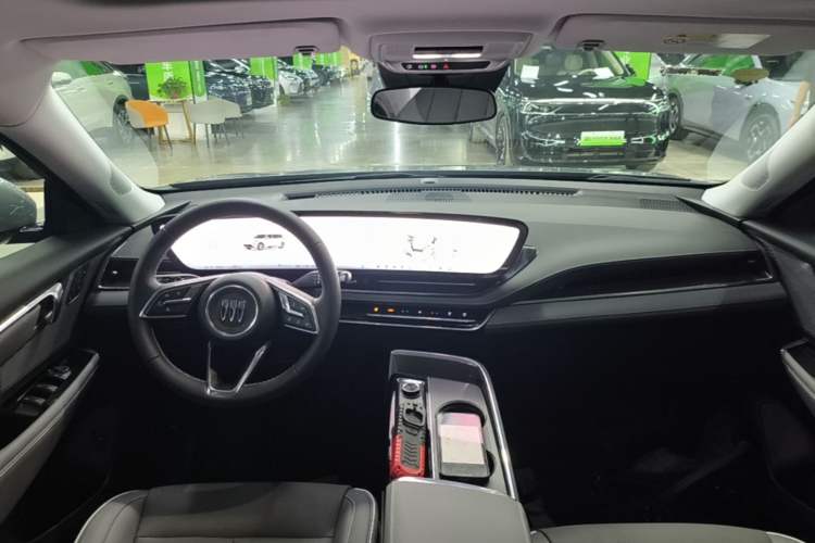 Used Buick E5 2025 Model 620KM Prestige Edition Center Console