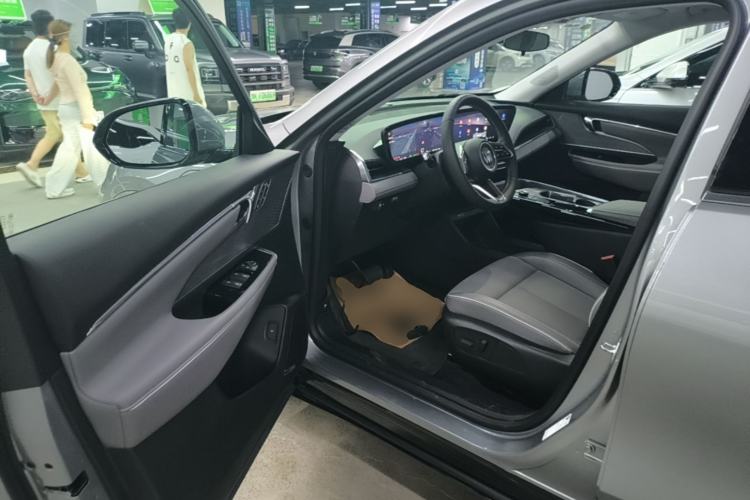 Used Buick E5 2025 Model 620KM Prestige Edition Driver Seat