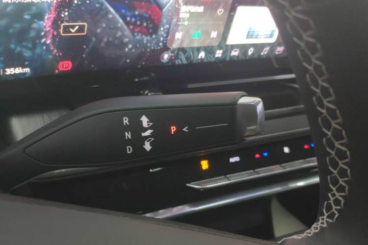 Used Buick E5 2025 Model 545KM Smart Enjoyment Edition Gear Lever