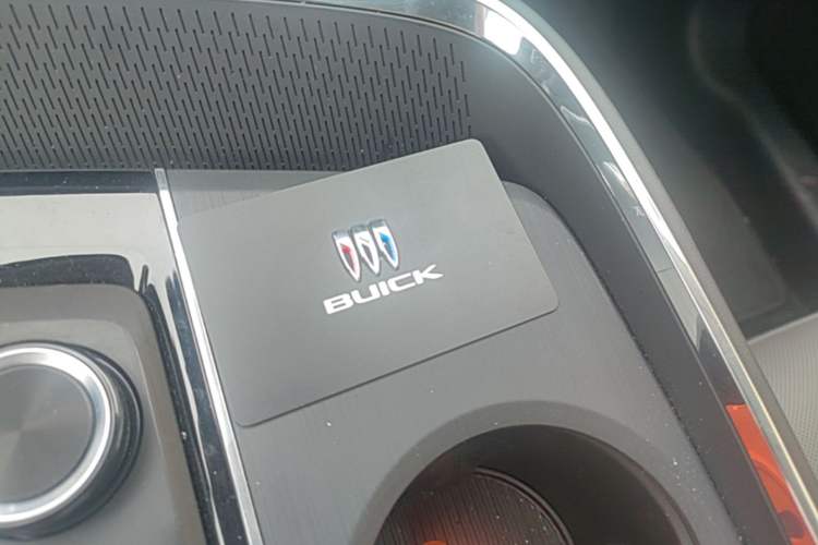 Used Buick E5 2025 Model 620KM Prestige Edition Interior 1