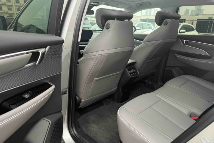 Used Buick E5 2025 Model 620KM Prestige Edition Interior 3