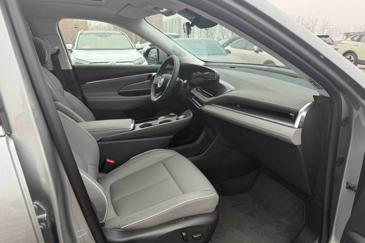Used Buick E5 2025 Model 620KM Prestige Edition Interior 6