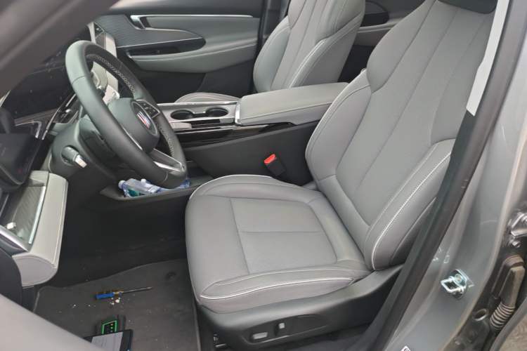 Used Buick E5 2025 Model 620KM Prestige Edition Left Front Seat