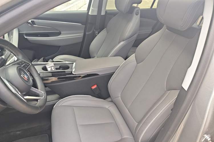 Used Buick E5 2025 Model 620KM Prestige Edition Left Front Seat