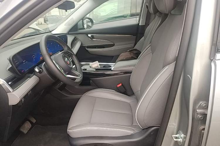 Used Buick E5 2025 Model 620KM Prestige Edition Left Front Seat