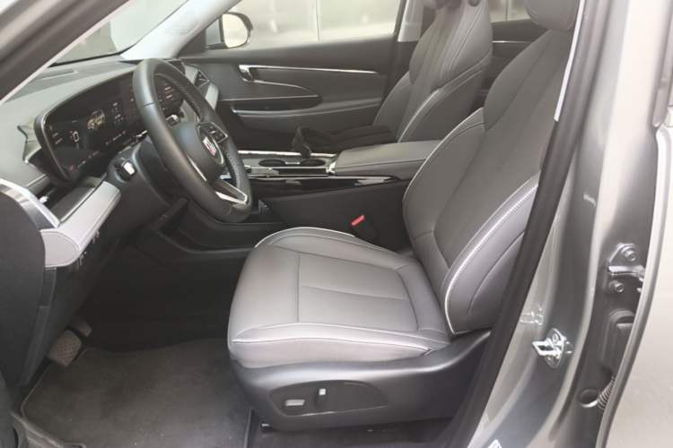 Used Buick E5 2025 Model 620KM Prestige Edition Left Front Seat