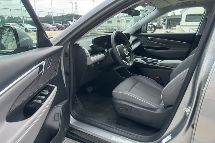 Used Buick E5 2025 Model 620KM Prestige Edition Left Front Seat