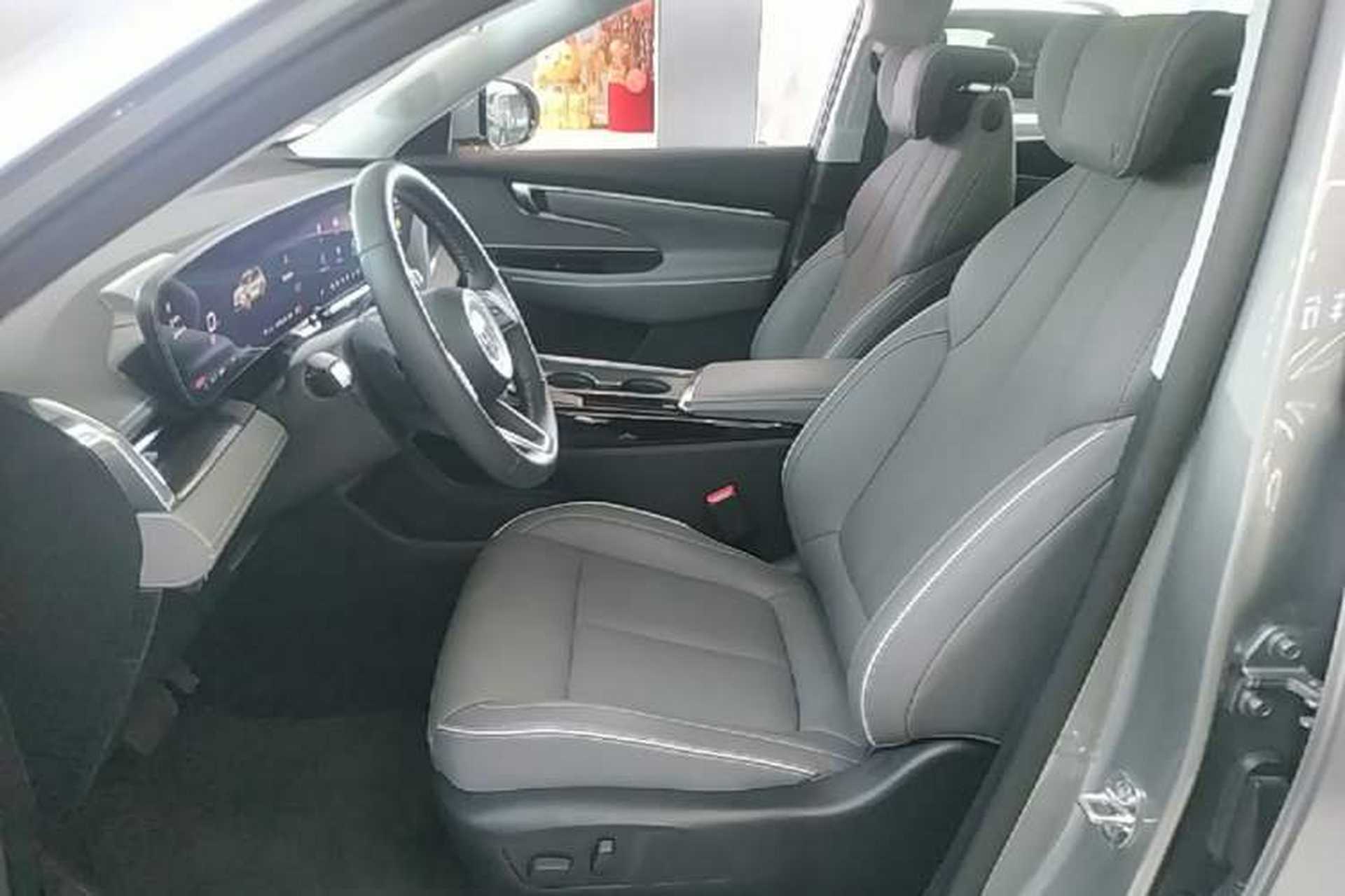 Used Buick E5 2025 Model 620KM Prestige Edition Left Front Seat