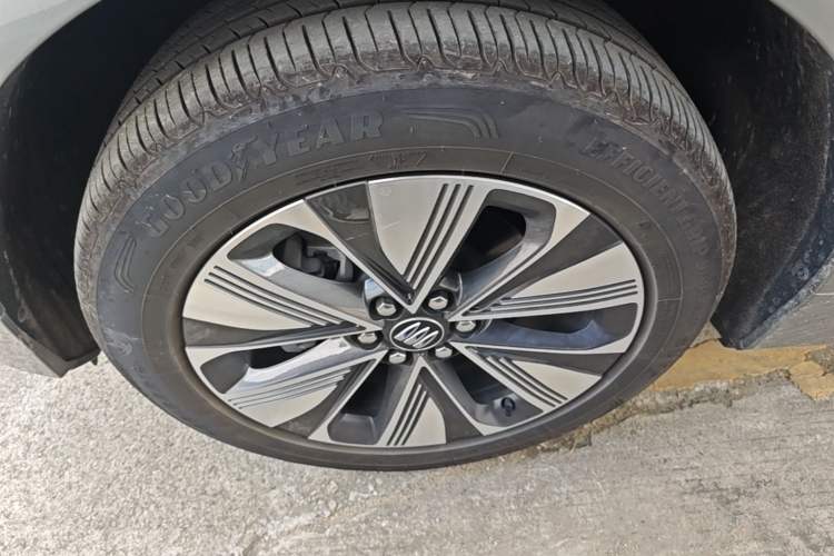 Used Buick E5 2025 Model 620KM Prestige Edition Left Front Wheel Hub