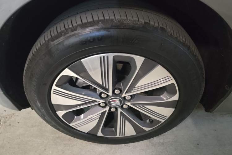 Used Buick E5 2025 Model 620KM Prestige Edition Left Front Wheel Hub