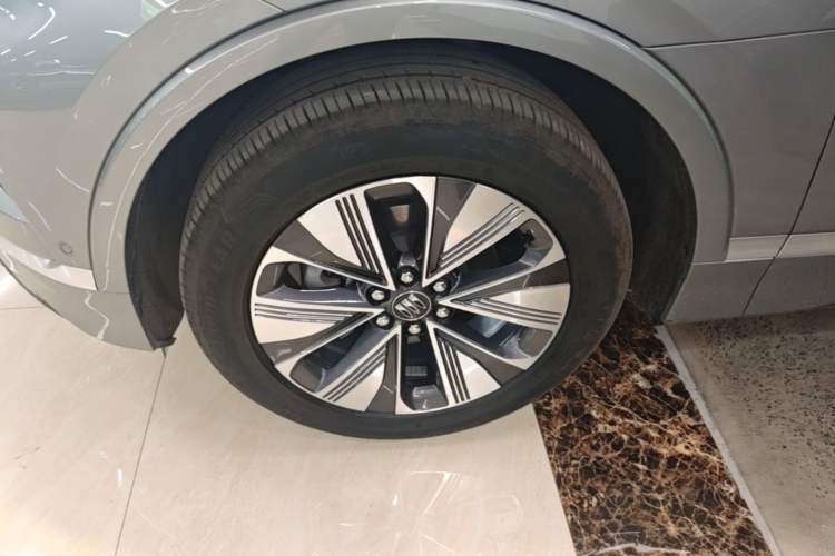 Used Buick E5 2025 Model 545KM Smart Enjoyment Edition Left Front Wheel Hub